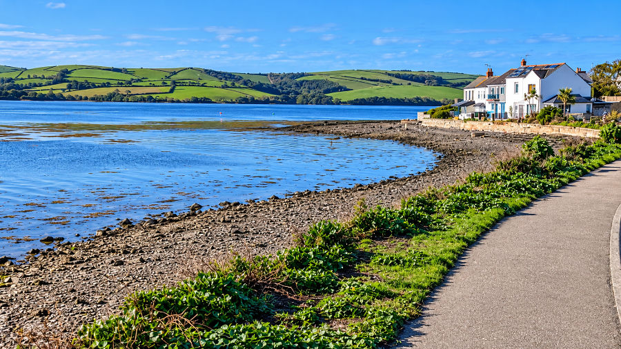 The waterside road: the C2C route and tidal creeks